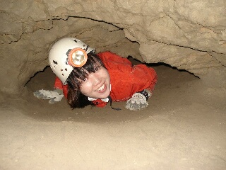洞窟探検ツアー